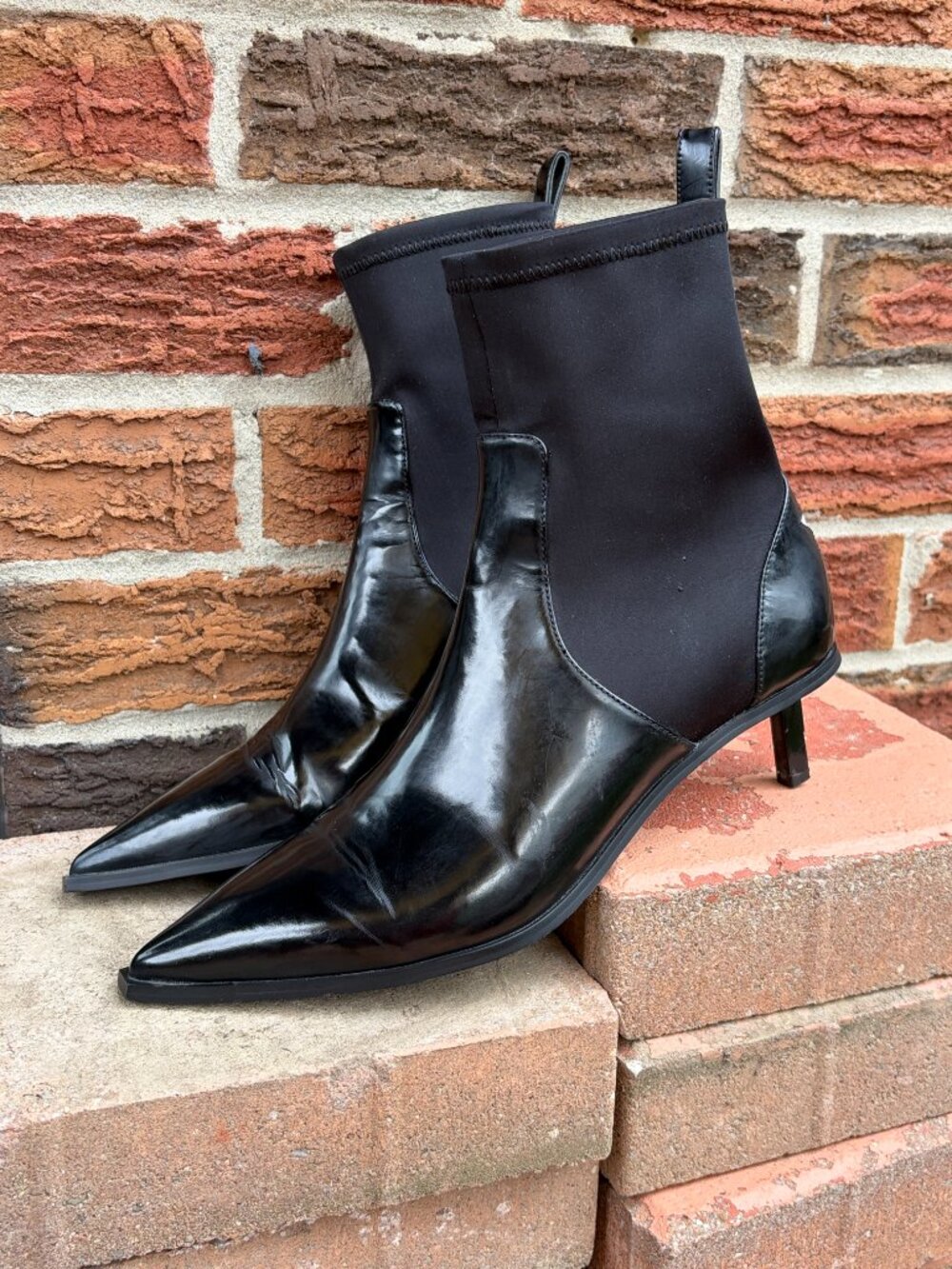 SENSO Black Leather Pointed Toe Star Ankle Boots Size 39